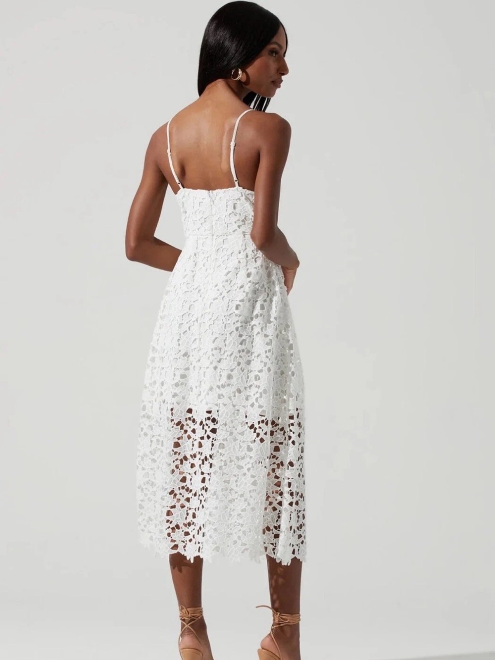 ASTR the Label White Floral Lace A-Line Midi Dress, Size M - Picture 2 of 7